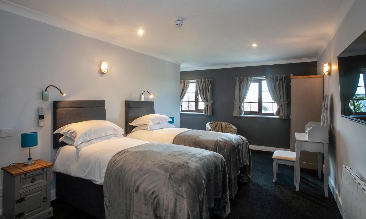 The Plough Inn Ripple Kingsdown  外观 照片